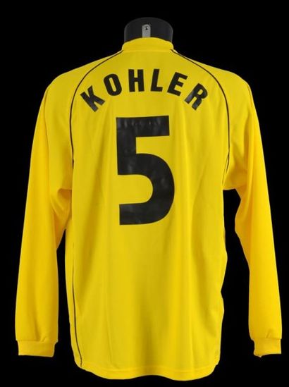 null Jürgen KOHLER n°5. Maillot du Borussia Dortmund pour la Coupe de l'UEFA 2001-2002....