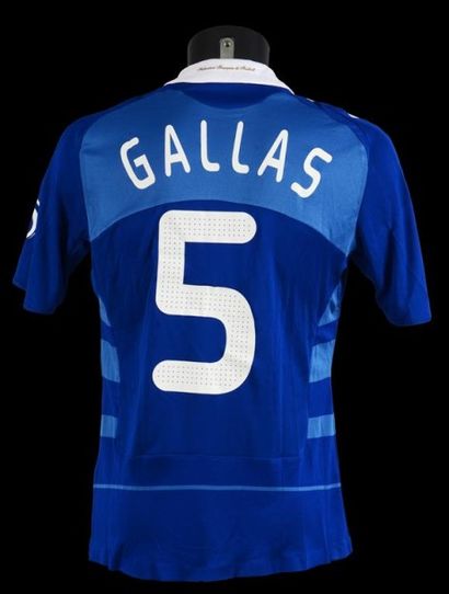 null William GALLAS n°5. Maillot de l'équipe de France contre la Suède le 20 août...