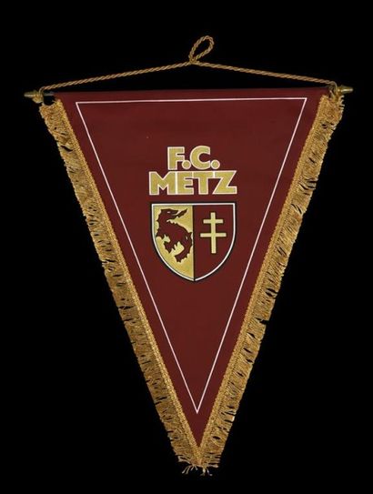 null Didier SIX n°11. Maillot " extérieur " porté avec le FC Metz pour la saison...