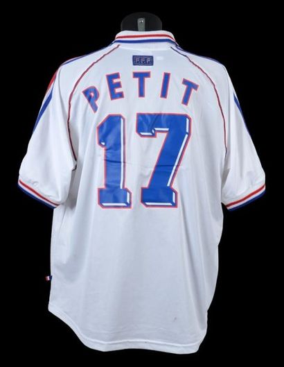 null Emmanuel PETIT n°17. Maillot de l'équipe de France pour le ¼ de finale de la...