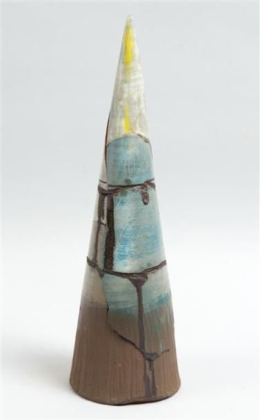 null ROY Olivier (1942-2014) Sculpture conique destructurée à glaçure bleu, beige...