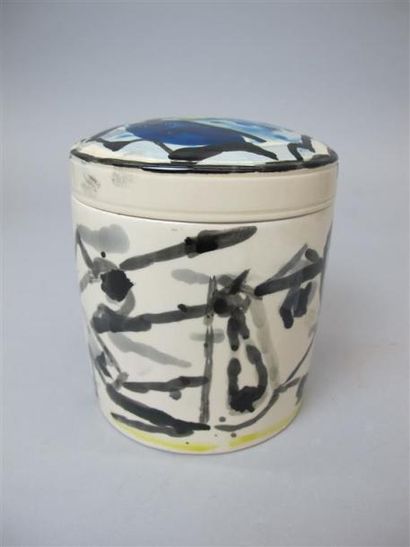 null ANTONIUCCI Pierre (né en 1943) Pot couvert cylindrique en faïence à décor d'une...