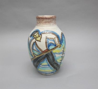 null CAZAUX Edouard (1889-1974) Vase ovoïde en faïence émaillée polychrome à décor...