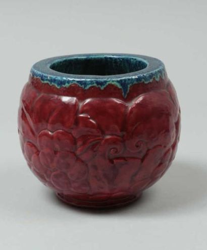 GUINO Richard (1890-1973) Epais vase boule...