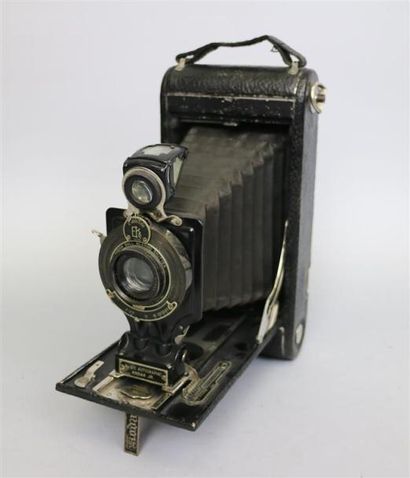 null Kodak Junior N°2C Autographic . Au dos : "use autographic film N° A-130". Kodak...