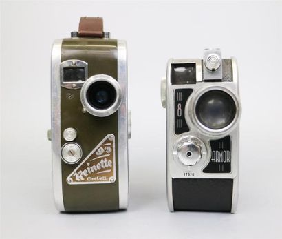 null Lot de 2 caméras : Cinégel Retinette B, vendue pour pièces. H. Roussel Kynor...