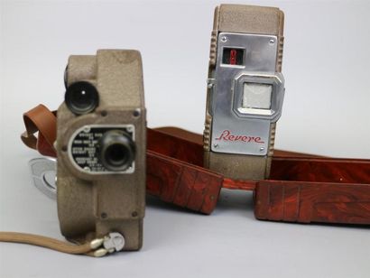  Lot de 2 caméras : Revere Eight Model Fifty Five, vendue pour pièces, avec sa boite....