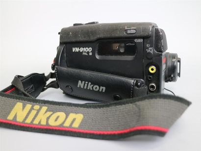 null Nikon VN-9100 Pal 8, 8mm Vidéo Camera recorder. Caméra non testée. Avec mode...