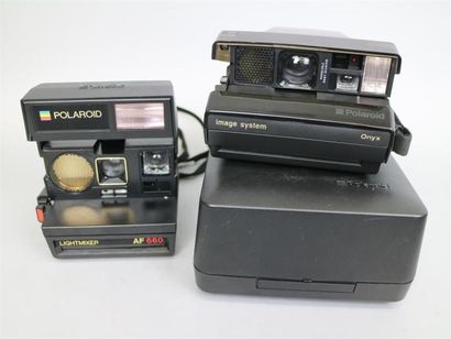null Lot de 2 appareils photo : Polaroid Lightmeter AF660. Polaroid Image system...