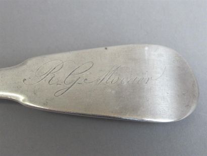 null BREST 1762-1763. Cuillère à ragoût en argent modèle uniplat, gravé sur le manche...