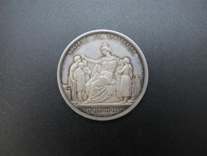 null IInd EMPIRE (1852-1870). EUGENIE impératrice. Sociéte de protection pour les...