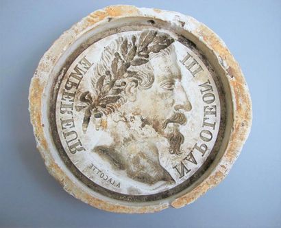 null Matrice en plâtre de la médaille commémorative de "NAPOLEON III EMPEREUR" gravée...