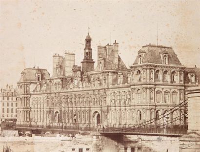 null Louis (1814-1876) et Auguste (1826-1900) BISSON. Paris, Hôtel de Ville et le...