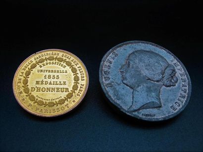 null EUGENIE IMPERATRICE. Exposition Universelle de 1855. Médaille. Caqué. F /Massonet...