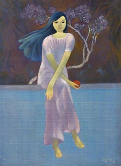 null Co Tan Long Chau (Né en 1938)
Femme à l'orange.
Peinture sur soie encadrée,...