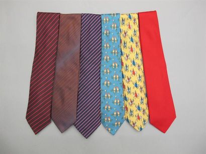HERMES. Ensemble de six cravates en soie...
