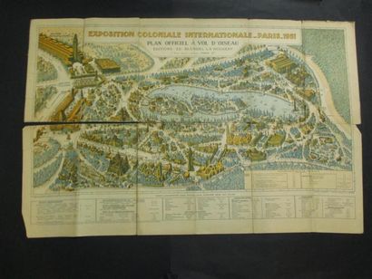 null OUVRAGES SUR L'INDOCHINE LIES A L'EXPOSITION COLONIALE PARIS 1931
- Plan officiel...