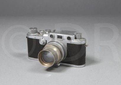null Leica IIIc (1946), boitier n°421991. Objectif P. Angénieux Type S1 1.8/50, n°130064,...