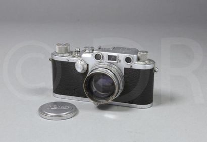null Leica IIc (1946), boitier n°431720. Objectif Summitar 2/5 cm, n°622124 (1946),...