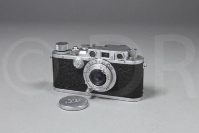 null Leica IIIb (1940), boitier n°351995. Objectif Leitz Elmar 3.5/50 mm avec bouchon...