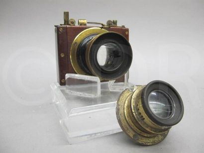 null Deux objectifs : CP Goerz Doppel Anastigmat Serie III n°2 f180 mm, n°74437....