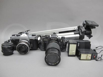Canon AE-1 noir, n°4587079, objectif Tokura...