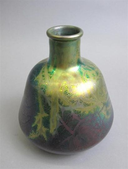 null MASSIER Clément (1844-1917) à Golfe Juan
Vase globulaire à petit col droit en...