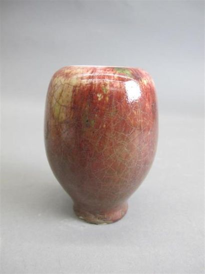 null CHAPLET Ernest (1835-1909)
Vase globulaire sur talon en porcelaine craquelée...
