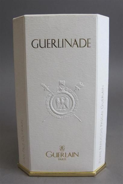 null GUERLAIN - " Guerlinade " - (années 2000)
Présenté dans son luxueux coffret...