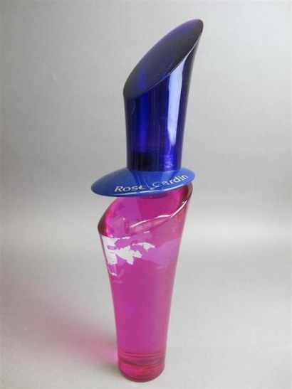 null Pierre CARDIN - " Rose Cardin " - (1993) 
Flacon publicitaire décoratif en verre...