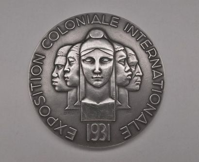 null Exposition coloniale Paris 1931. Médaille. Paris. 1931. EXPOSITION COLONIALE...