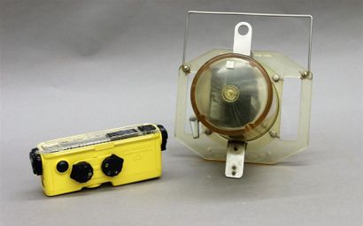 null Caméra sous-marine Kodak Instamatic M16 avec boite étanche Gabo 14-16 avec boite...
