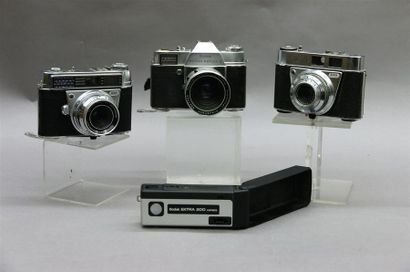 null Lot de quatre Kodak : Coffret Ektra 200 Camera avec sangle, pellicule et mode...