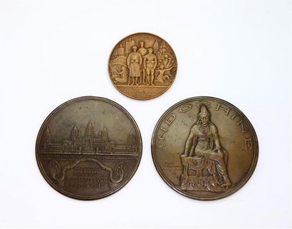 null Trois médailles : Marseille Exposition nationale coloniale 1922 par H. Bouchard...