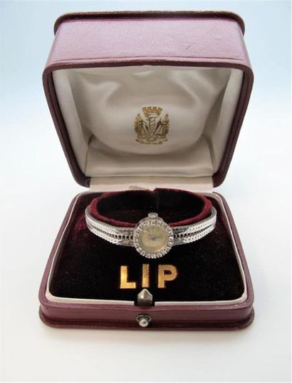 null LIP 
Montre bracelet de dame en or gris 750°/°° (18K) bracelet tressé souple,...