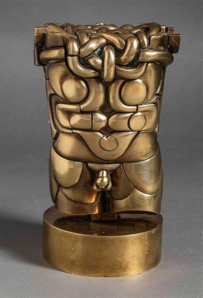 null Miguel BERROCAL (1933-2006)
"Goliath", 1972
Sculpture en laiton poli, composée...