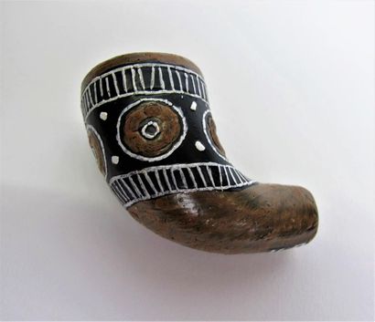 null FOURRIER Géo (1898-1966)
Fourneau de pipe en céramique émaillée à patine brune...