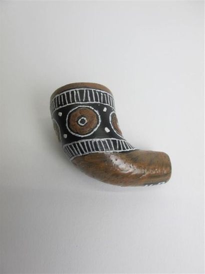 null FOURRIER Géo (1898-1966)
Fourneau de pipe en céramique émaillée à patine brune...