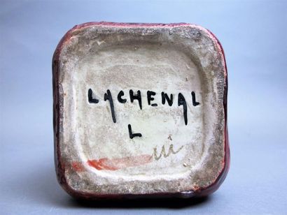 null LACHENAL Edmond (1855-1930)
Vase quadrangulaire à col mouvementé en céramique...