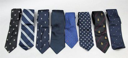 null Important lot de cravates en soie imprimé de marques: Christian DIOR, RALPH...