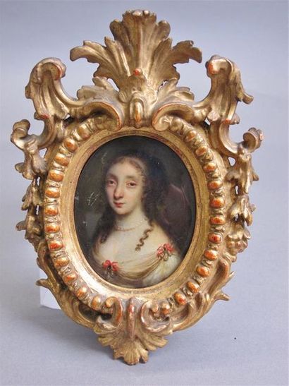 null Ecole française de la fin du XVIIe siècle.
Portrait d'une dame de qualité.
Huile...