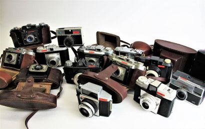 null FEX et AGFA, ensemble de vingt appareils divers : Agfa Isoly, Optima III S,...