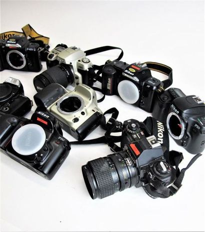null NIKON, ensemble de dix appareils dont sept boitiers sans non testés : Nikon...