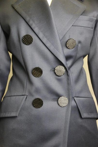 null Yves SAINT Laurent Rive Gauche
TAILLEUR JUPE bleu nuit, veste à double boutonnage...