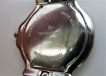 null Raymond WEILL
Montre d'homme en or et acier. Cadran rond émaillé blanc à index...