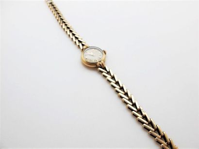 null OMEGA
Montre-bracelet de dame en or jaune 750 millièmes, la montre de forme...