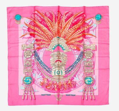 HERMES Paris 

Carré en twill de soie imprimé à bordure rose.

90 x 90 cm. 

Taches...