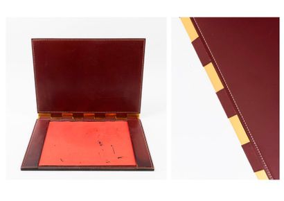 Paul DUPRE LAFON (1900-1971) pour HERMES, Paris 

Sous-mains de bureau en box bordeaux...