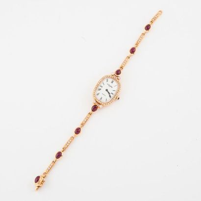 A. BERTHELAY 

Montre bracelet de dame en or jaune (750).

Boîtier ovale, lunette...