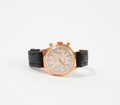 AZUR 
Montre chronographe bracelet d'homme.
Boîtier rond en métal doré et acier.
Cadran...